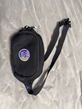 Riñonera Jordan PSG Negra