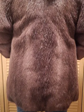 Abrigo piel sintética marrón