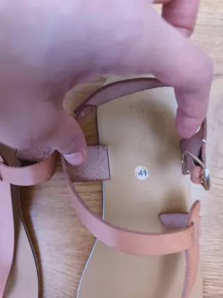 Sandalias barefoot de cuero marrón, talla 41