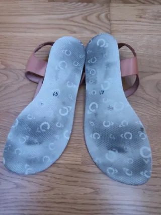 Sandalias barefoot de cuero marrón, talla 41