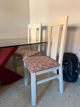 “Conjunto mesa comedor y sillas