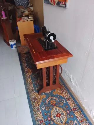 Máquina de coser Alfa antigua ancho:90 fon:43 a74