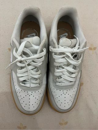Tenis Nike Gris y Blanco