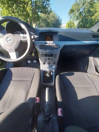 Opel Astra 2006