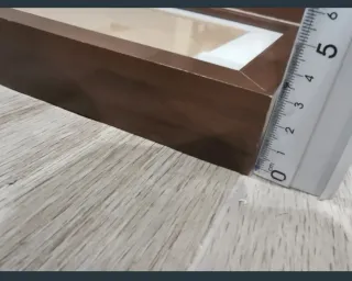 Marcos de fotos de madera.