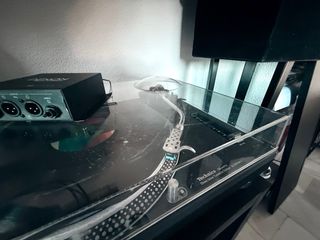2x Technics SL-1210 Mk (Negros) con cartuchos nuev
