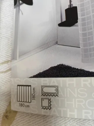 Tenda da bagno trasparente con design a quadri