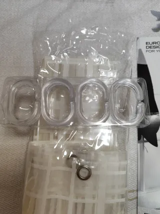 Tenda da bagno trasparente con design a quadri