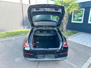 Mercedes-Benz Clase CLA 180d Shooting Brake
