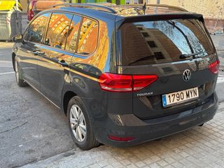 Volkswagen Touran 2021