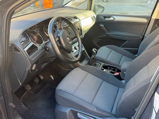 Volkswagen Touran 2021