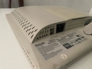 Monitor Philips 150S VGA Beige/Gris