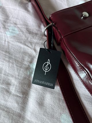 Bolso Burdeos Stradivarius