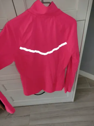 Chaqueta cortavientos Oysho Talla L