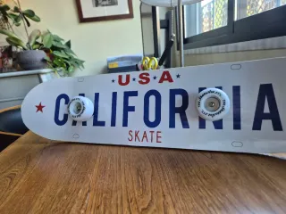 Perchero estilo California SKATE