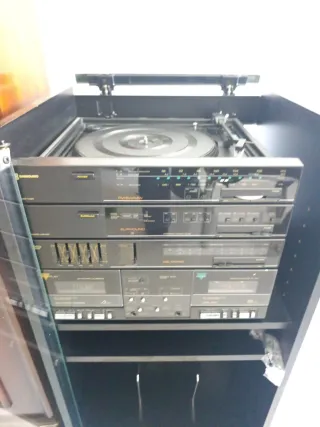 un equipo modular de música Samsung