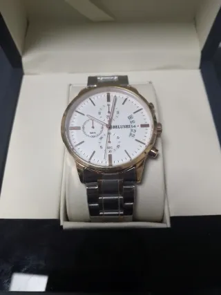 Reloj BELUSHI Nuevo Oro y Plata