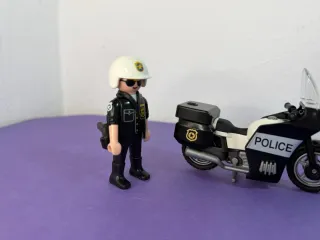 Playmobil Policía con Moto