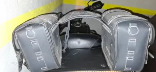 Alforjas para Moto Negra con Águila Dorada