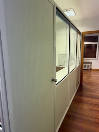 Cerramiento de cristal y aluminio, 356x 173 y 209