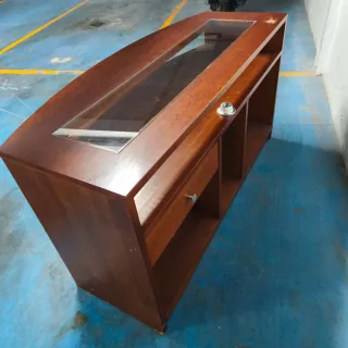 Mostrador moderno madera mazciza de diseño entrada