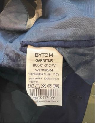Traje azul marino BYTOM