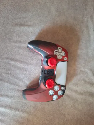 Funda Mando PS5 Diseño Rojo y Negro