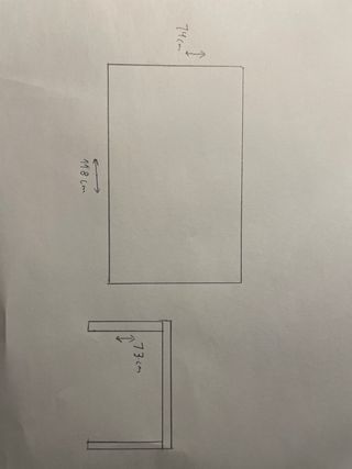 Mesa de comedor y 4 sillas de madera