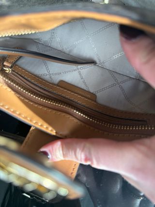 Michael Kors Carmen Pouchette Pequeña