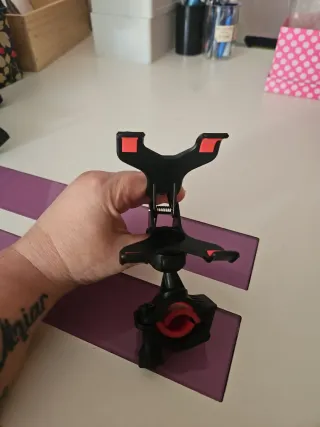 Soporte para móvil y cámara trompeta