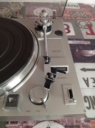 Tocadiscos Philips F7113 Plata