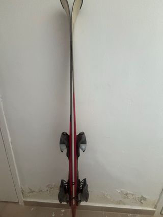 Esquís Rossignol con fijaciones