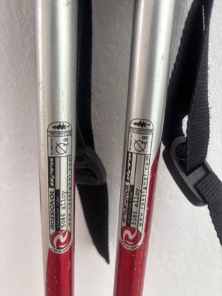 Esquís Rossignol con fijaciones