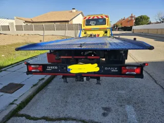 Grua portacoches iveco daily