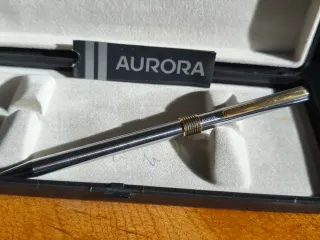 Penna a sfera Aurora