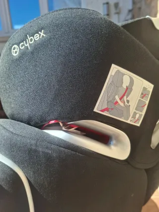 Silla de coche Cybex negra
