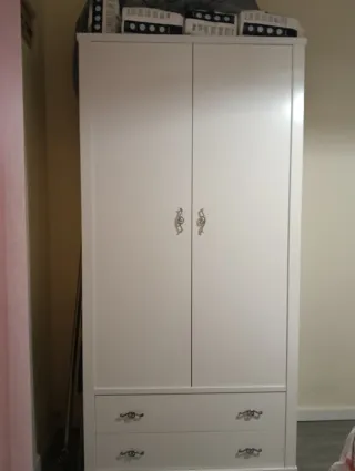 Muebles de dormitorio y salón