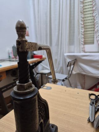 Remachadora Botones Bogas Antigua