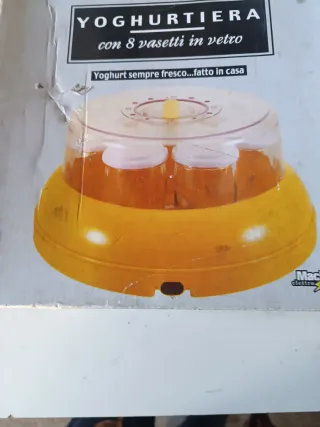 Yogurteria con vasetti in vetro