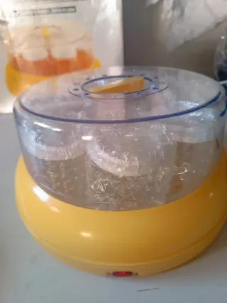 Yogurteria con vasetti in vetro