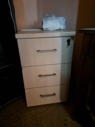 Mobile da ufficio beige in faggio