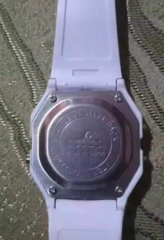 Reloj F-91W estilo Casio Rosa