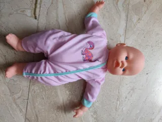 Muñeca bebé que llora