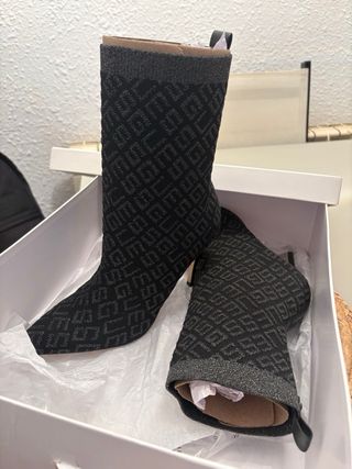 Botines Guess Negros Talla 38