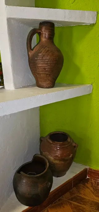 Juego de 8 Vasijas Antiguas de Barro