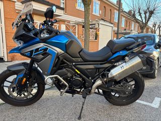 Voge 650 DS Moto Aventura Azul/Gris