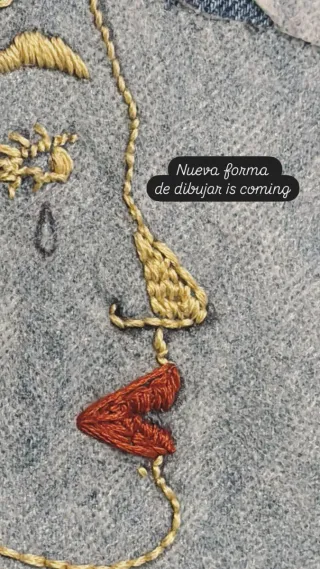 Chaqueta vaquera bordada a mano – pieza única