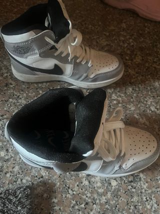 Scarpe Jordan Grigio Bianco