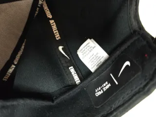 Gorra Nike Negra Bordada