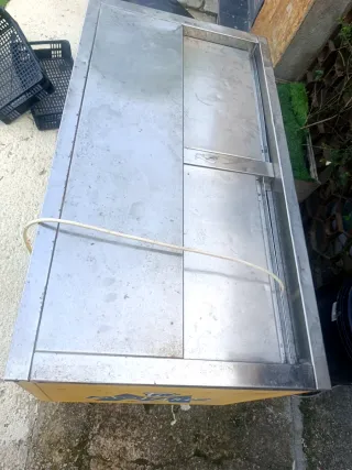 Nevera/Botellero Amarillo (No enfría)